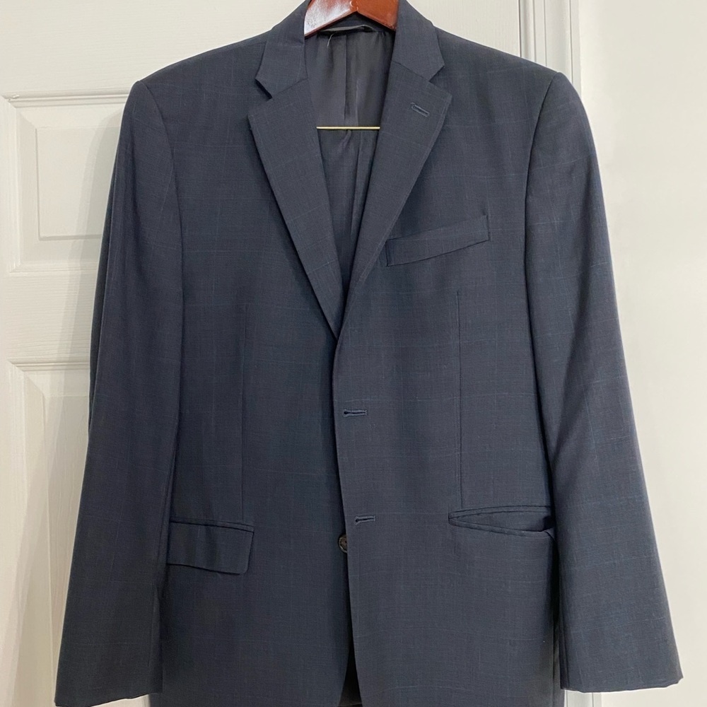 Mens Suits. 42R; 34x32 Pants. Used. Ralph Lauren, Calvin Klein, Tommy Hilfiger